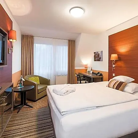 Otel Goebel's Vital