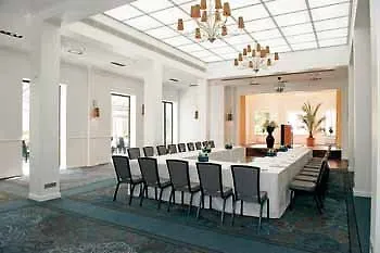 Goebel's Vital Hotell